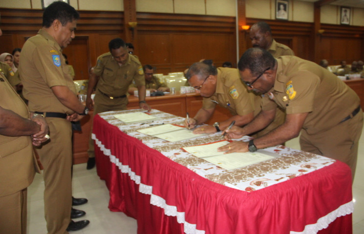 Wujudkan Pemerintahan Bersih Kepala SKPD Tandatangani Pakta Integritas